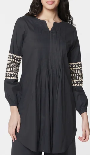 Hadiza Embroidered Cotton Modest Tunic - Black- Final Sale