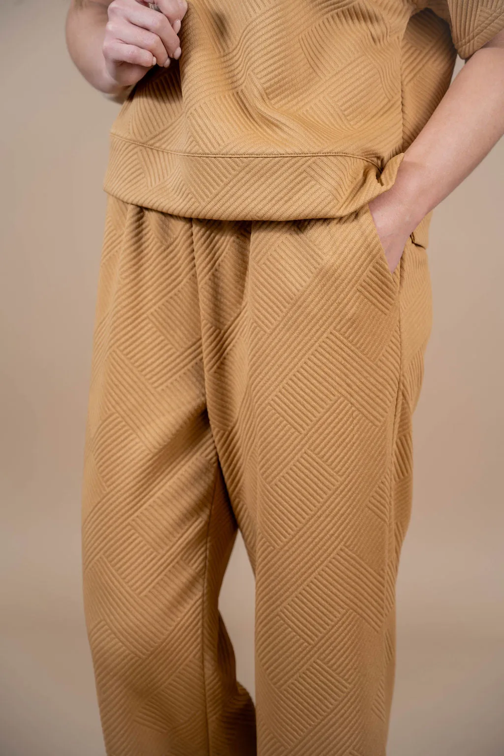 Raised Woven Relaxed Bottom Pants