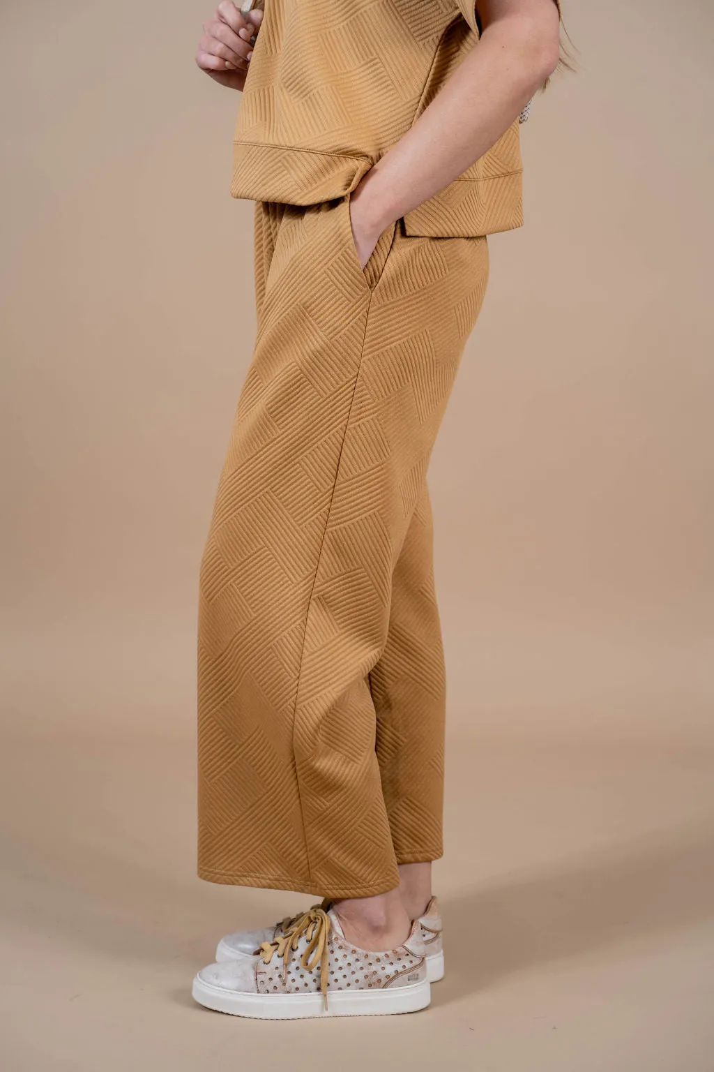 Raised Woven Relaxed Bottom Pants